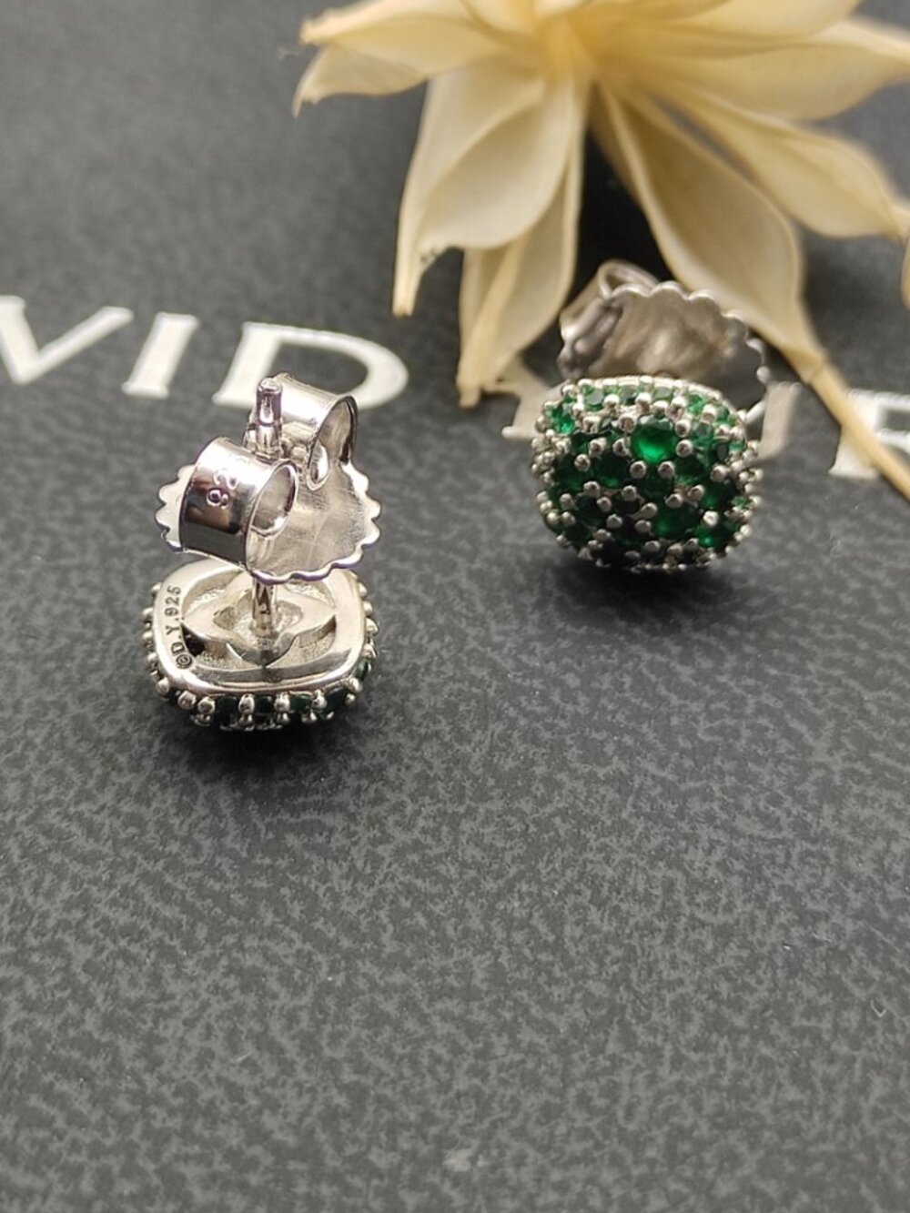 David Yurman earrings - Picture 5 of 8